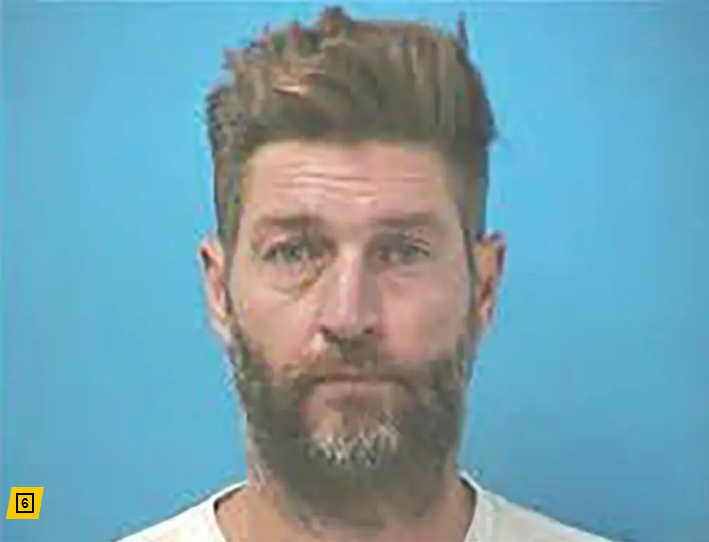 Jay Cutler rear-ended another car, attempted to flee the scene before DUI arrest (18.10.2024 15_54)