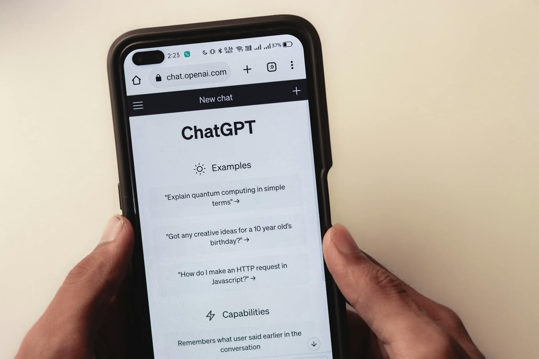 AI Therapy vs Human Therapist: Who's Actually Right? 2 AI therapy chatbots โ WhatsIssue