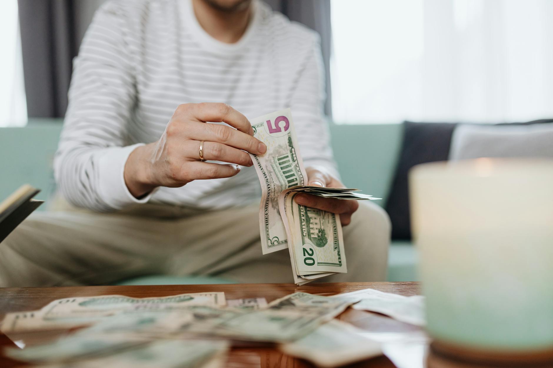 How Bradley Cut $200K in One Year With 5 Habits 2 extreme frugal habits โ WhatsIssue