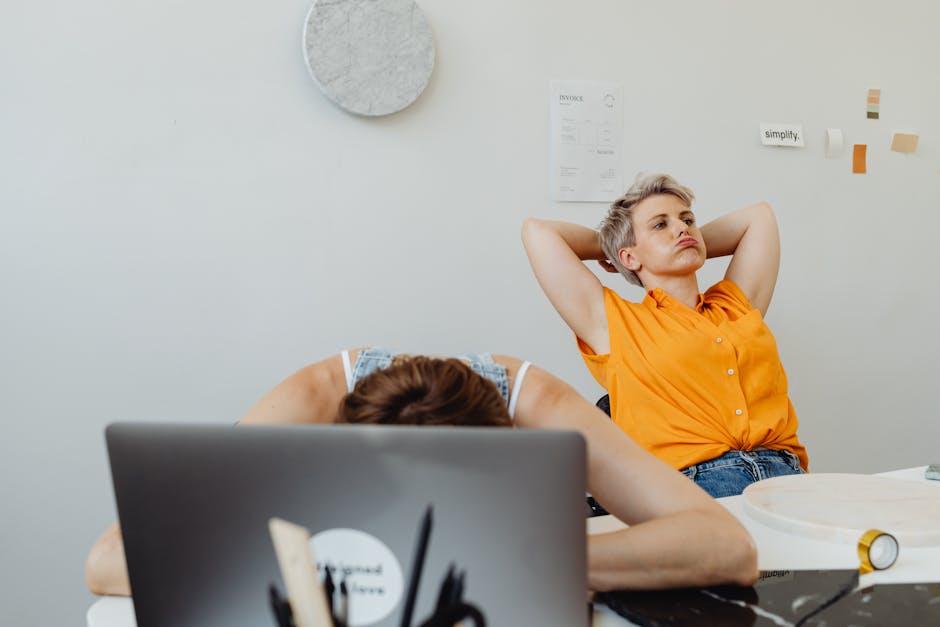 What's the Issue with Toxic Coworker Situations? Here's What Actually Works 1 Toxic coworker situation - WhatsIssue